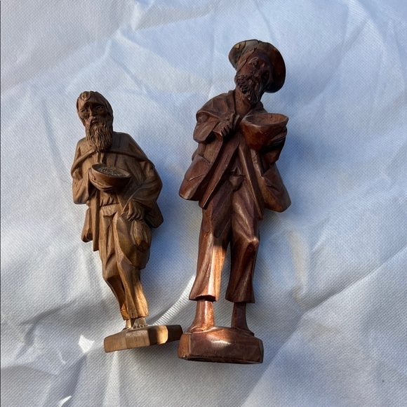 Other - Set of two vintage Handcrafted Wooden Figurines